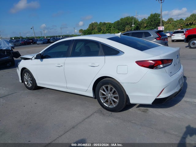 Hyundai SONATA ECO 2018 5NPE24AA3JH713798 Image 14