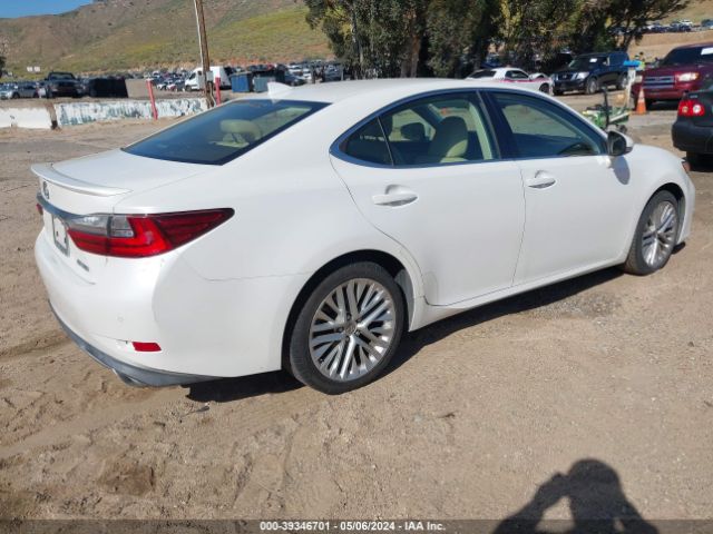 JTHBK1GGXG2227835 Lexus ES 350