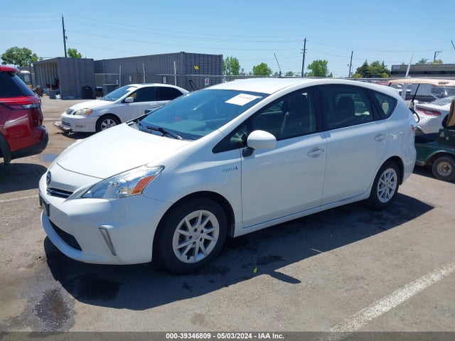 Toyota Prius V Three 2014 JTDZN3EU7EJ001685 Image 2