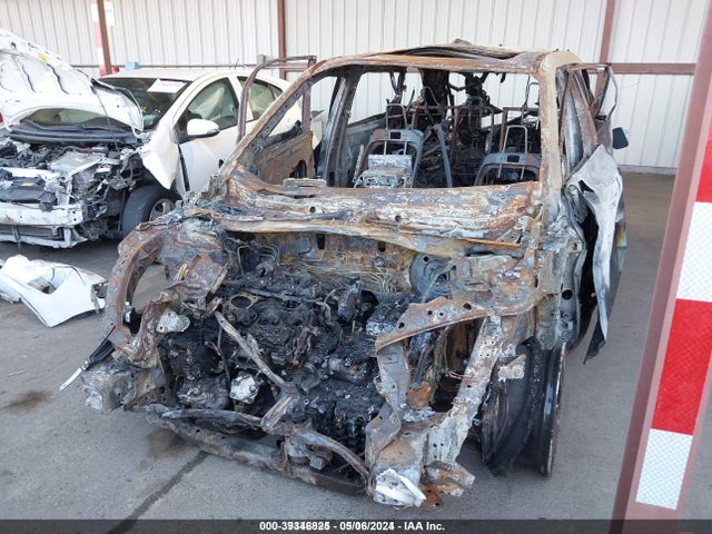5TDHZRBH1NS217612 Toyota Highlander Xle
