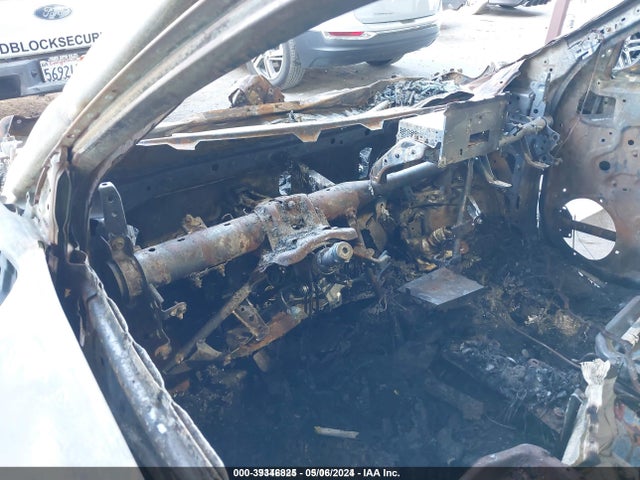 5TDHZRBH1NS217612 Toyota Highlander Xle