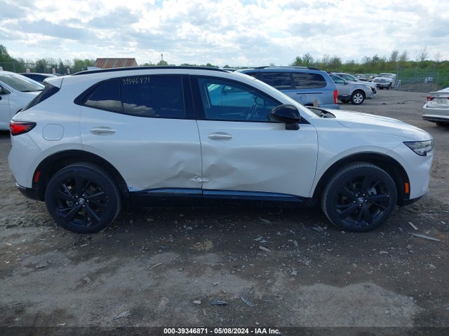LRBFZNR4XPD070027 Buick Envision Essence Fwd