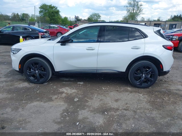 LRBFZNR4XPD070027 Buick Envision Essence Fwd