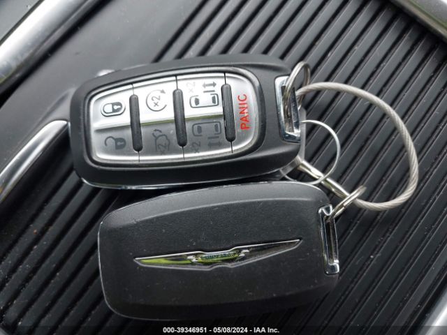 2C4RC1BG8PR560444 Chrysler Pacifica Touring L