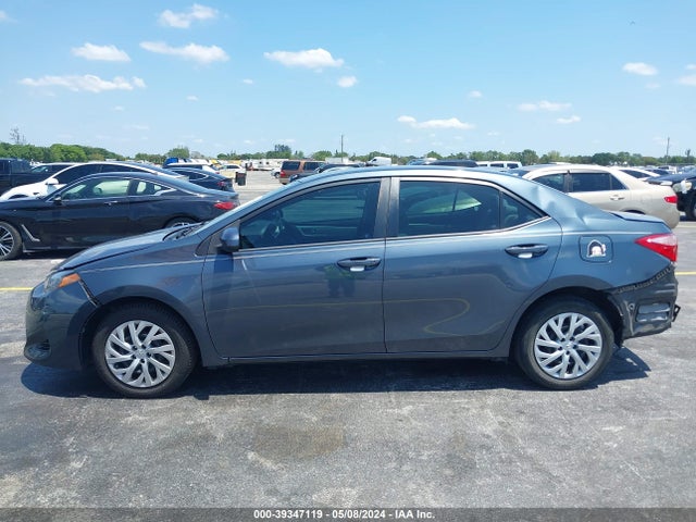 Toyota COROLLA LE 2018 5YFBURHE1JP837820 Image 14