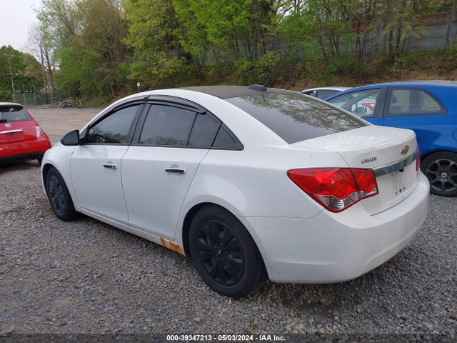 Chevrolet Cruze Ls Auto 2015 1G1PA5SG9F7124537 Image 3