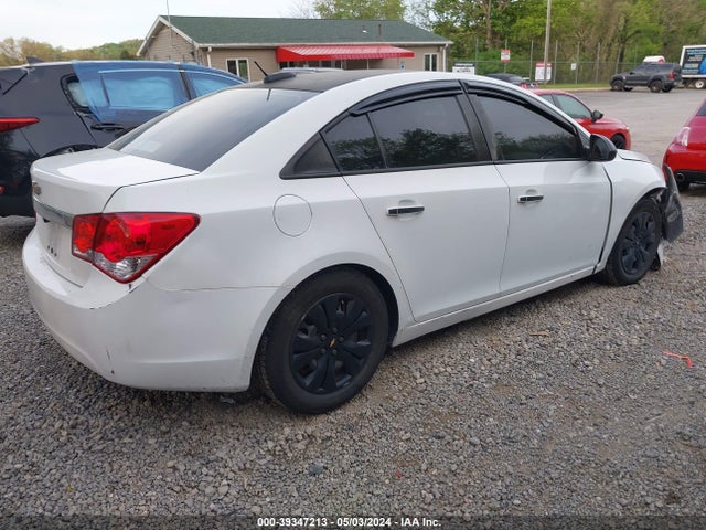 Chevrolet Cruze Ls Auto 2015 1G1PA5SG9F7124537 Image 4