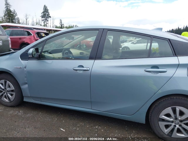 Toyota Prius Two Eco 2016 JTDKARFU7G3508835 Image 15