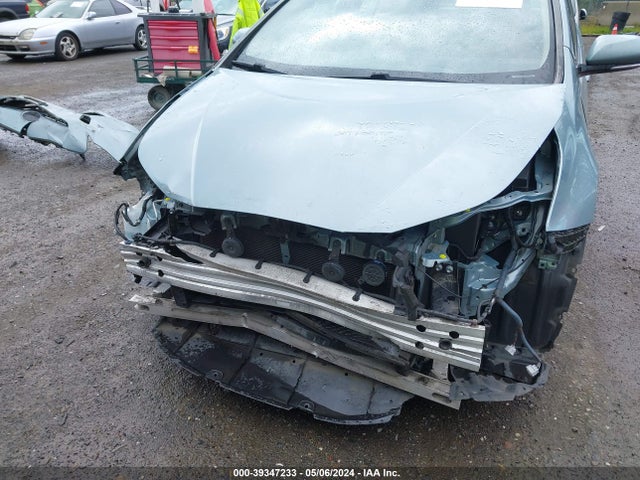 Toyota Prius Two Eco 2016 JTDKARFU7G3508835 Image 6