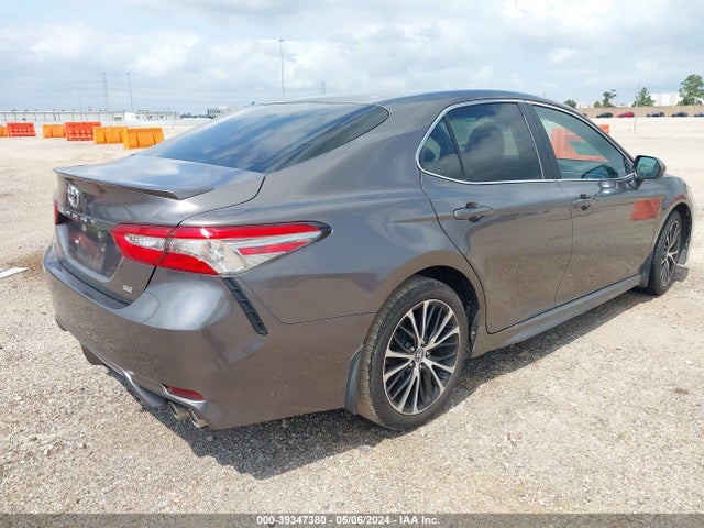 Toyota CAMRY SE 2018 4T1B11HKXJU597682 Image 4
