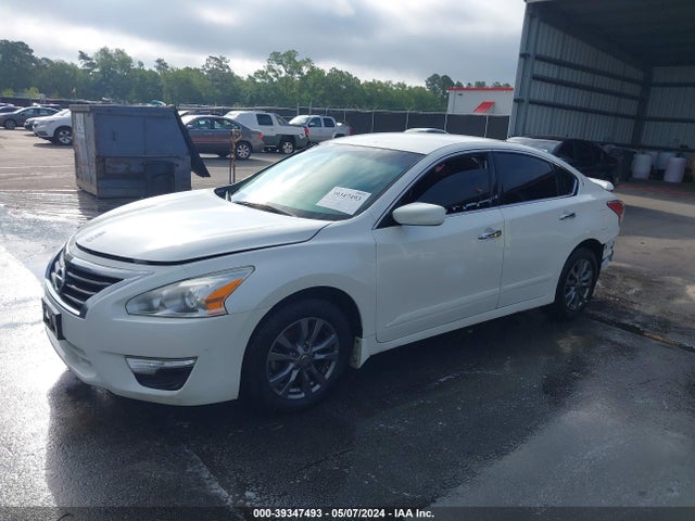 Nissan Altima 2.5 S 2015 1N4AL3AP6FC577007 Image 2