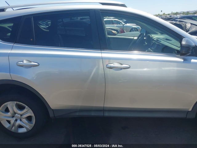 Toyota RAV4 LE 2015 JTMZFREV5FD060890 Image 13