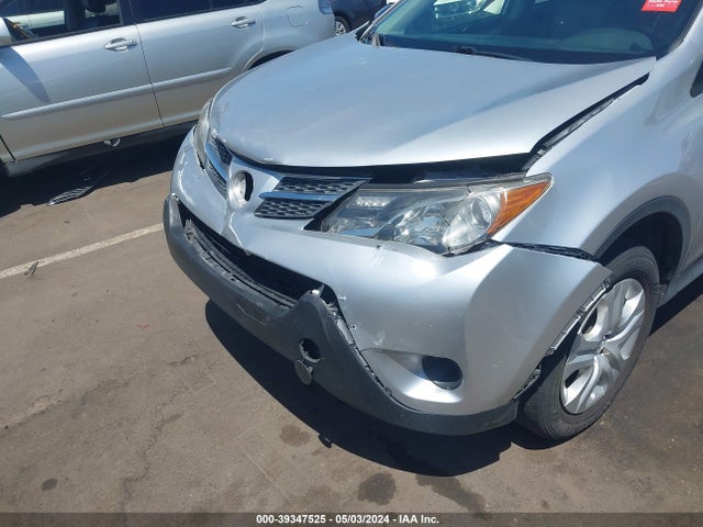 Toyota RAV4 LE 2015 JTMZFREV5FD060890 Image 6