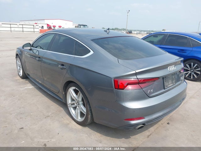 WAUENCF57JA056750 Audi A5 2.0t Premium