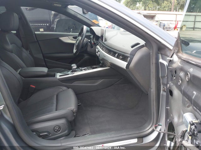 WAUENCF57JA056750 Audi A5 2.0t Premium