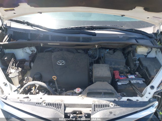 Toyota Sienna Le 8 Passenger 2018 5TDKZ3DC9JS920535 Image 10