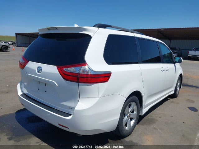 Toyota Sienna Le 8 Passenger 2018 5TDKZ3DC9JS920535 Image 4