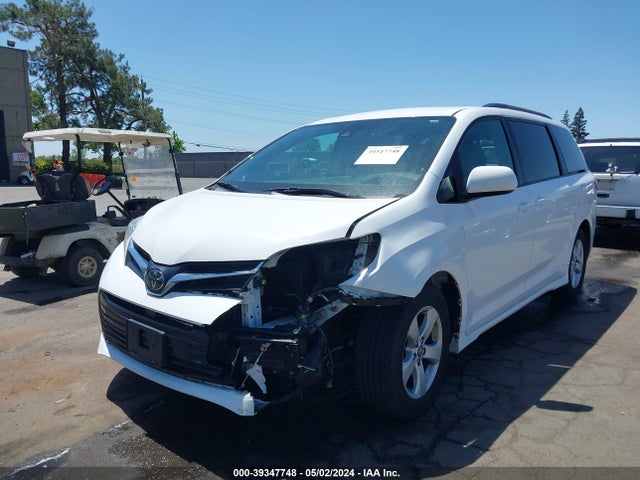 Toyota Sienna Le 8 Passenger 2018 5TDKZ3DC9JS920535 Image 6