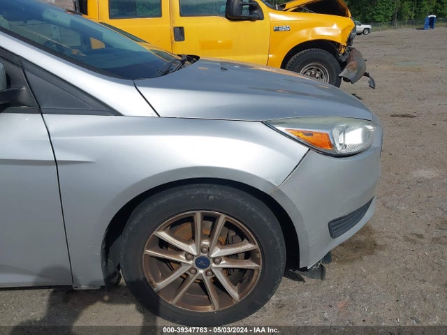 Ford FOCUS SE 2015 1FADP3K28FL335047 Image 13