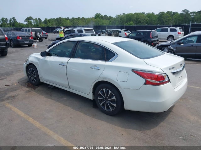 Aukcja sprzedaży 2015 Nissan Altima 2.5 S, vin: 1N4AL3AP9FN326552, numer aukcji: 39347795