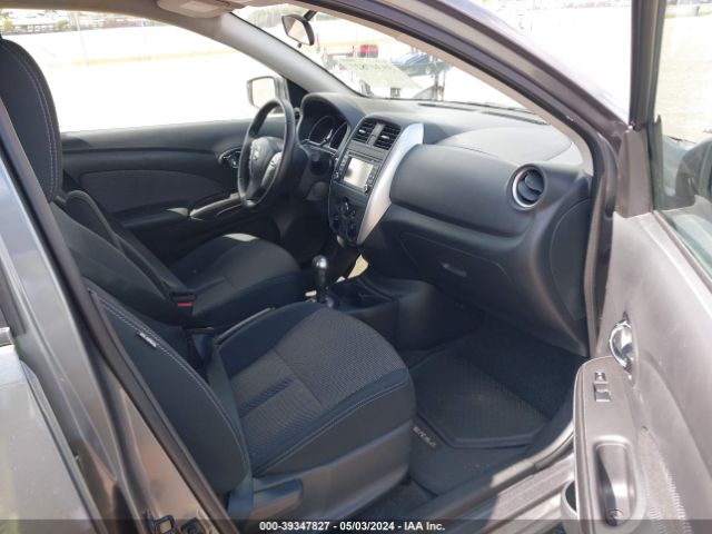 3N1CN7AP1GL881665 Nissan Versa 1.6 Sl
