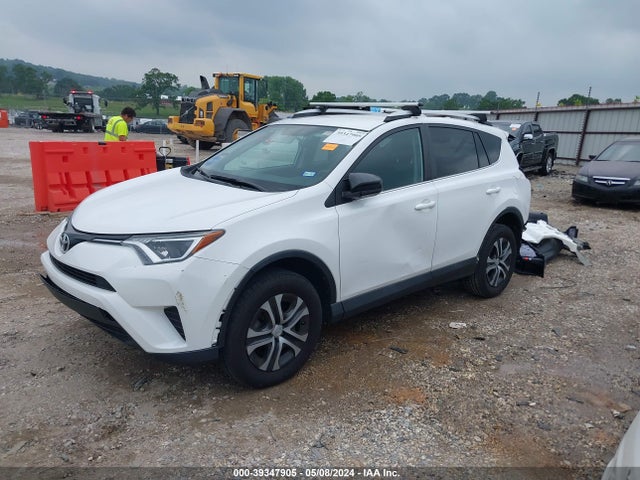Toyota RAV4 LE 2016 2T3ZFREV4GW288660 Image 2