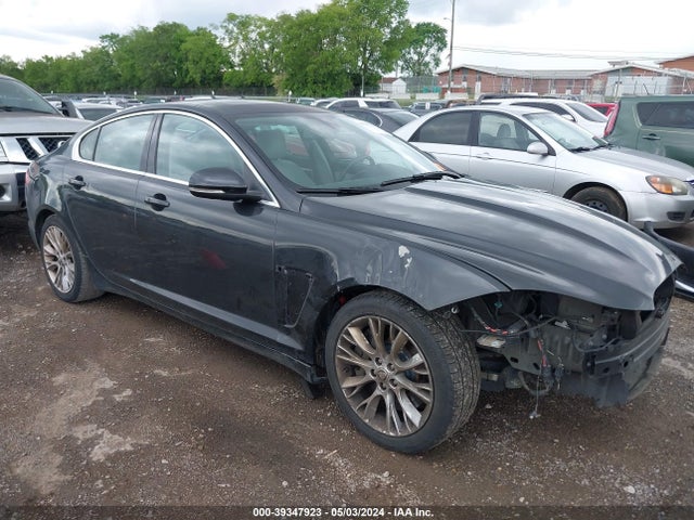 2013 JAGUAR XF SAJWA0E76D8S93716 Photo 0