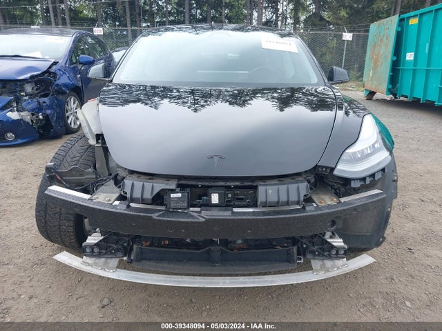 Tesla Model 3 Long Range/mid Range 2018 5YJ3E1EA9JF032762 Image 12