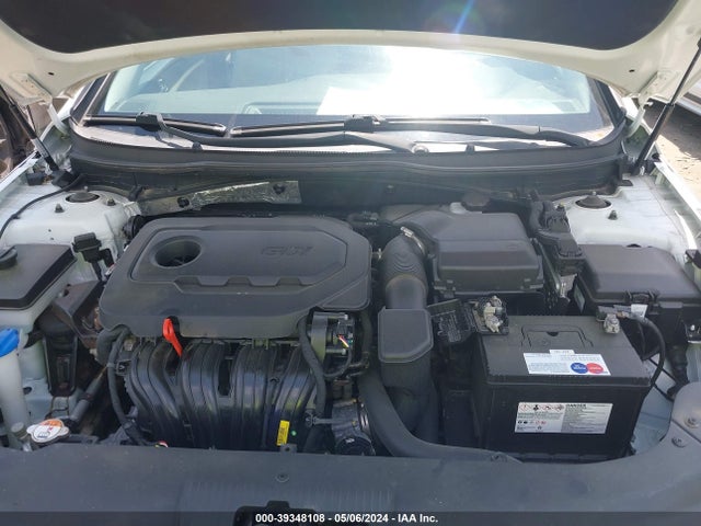 Hyundai SONATA SE 2015 5NPE24AF2FH172469 Image 10