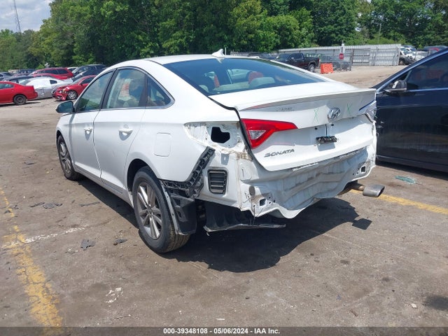 Hyundai SONATA SE 2015 5NPE24AF2FH172469 Image 3