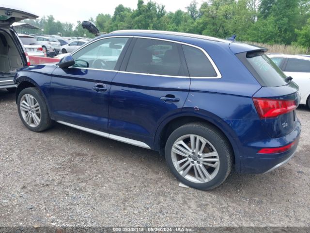 WA1BNAFY7J2200094 Audi Q5 2.0t Premium/2.0t Tech Premium