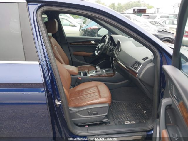 WA1BNAFY7J2200094 Audi Q5 2.0t Premium/2.0t Tech Premium