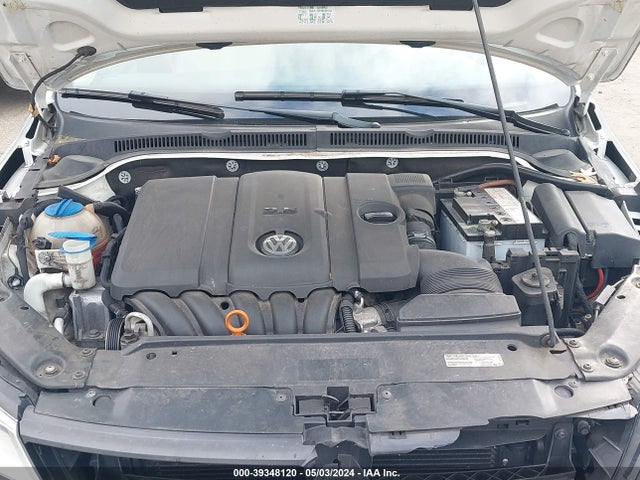 2013 Volkswagen Jetta 2.5l Se მანქანა იყიდება აუქციონზე, vin: 3VWDP7AJ1DM212872, აუქციონის ნომერი: 39348120
