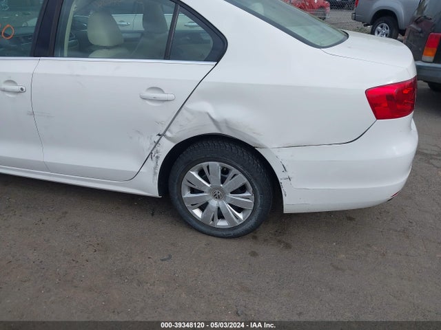 2013 Volkswagen Jetta 2.5l Se მანქანა იყიდება აუქციონზე, vin: 3VWDP7AJ1DM212872, აუქციონის ნომერი: 39348120