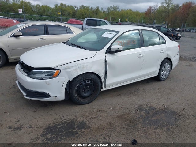 2013 Volkswagen Jetta 2.5l Se მანქანა იყიდება აუქციონზე, vin: 3VWDP7AJ1DM212872, აუქციონის ნომერი: 39348120