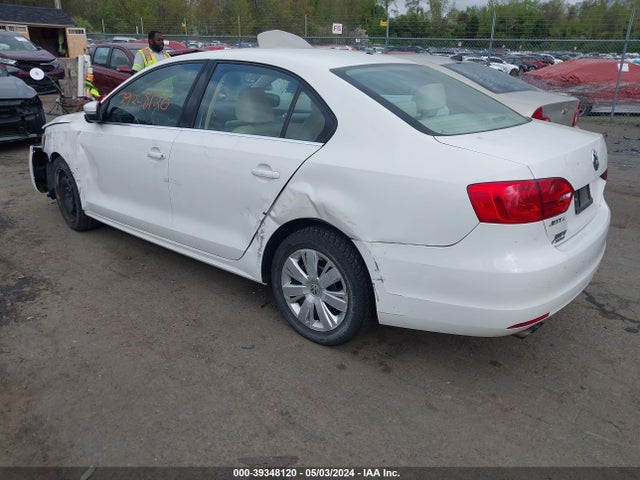 2013 Volkswagen Jetta 2.5l Se მანქანა იყიდება აუქციონზე, vin: 3VWDP7AJ1DM212872, აუქციონის ნომერი: 39348120