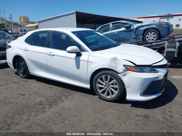 Toyota CAMRY LE 2021 4T1C11AKXMU448966 zdjęcie główne