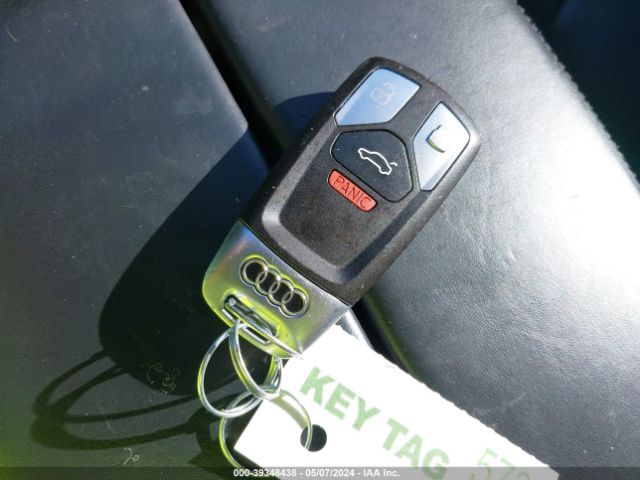 WA1VAAF77KD004176 Audi Q7 55 Premium