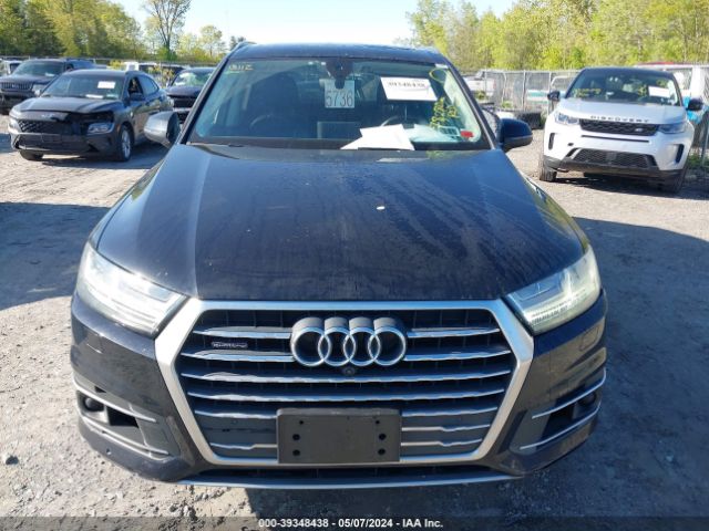 WA1VAAF77KD004176 Audi Q7 55 Premium