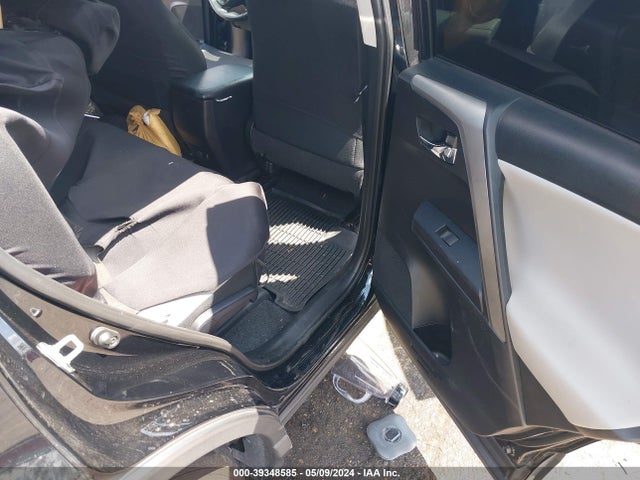 Toyota Rav4 Xle 2017 2T3WFREV8HW353918 Image 8