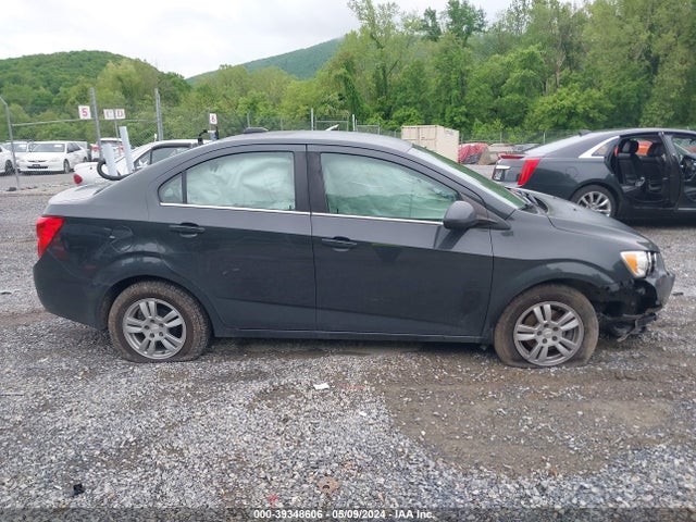 Chevrolet Sonic Lt Auto 2015 1G1JC5SH7F4177473 Image 13