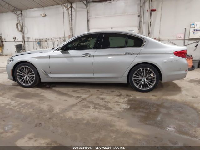WBAJA7C32HG905663 BMW 530i Xdrive