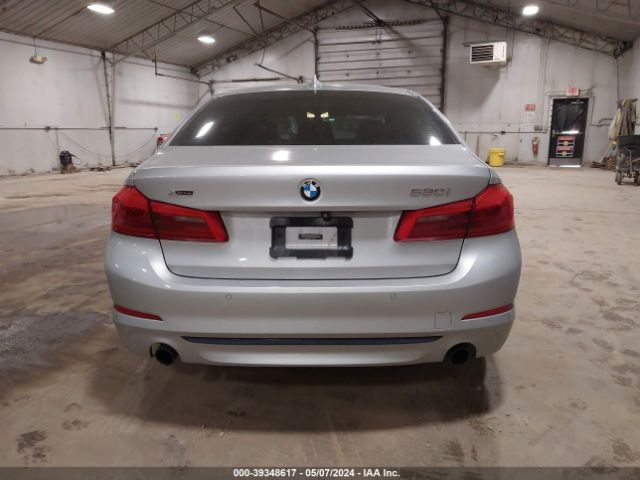 WBAJA7C32HG905663 BMW 530i Xdrive