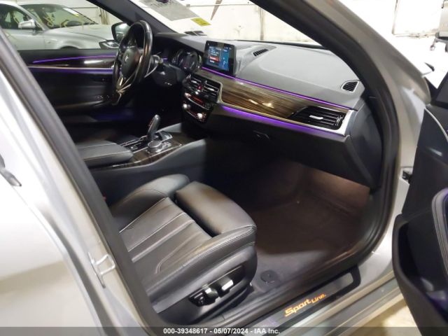 WBAJA7C32HG905663 BMW 530i Xdrive