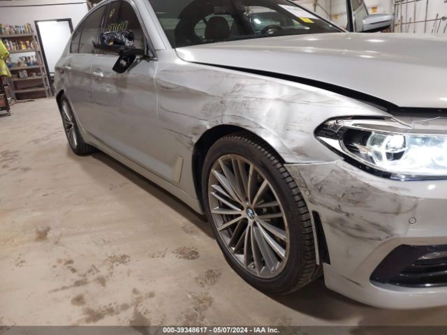 WBAJA7C32HG905663 BMW 530i Xdrive