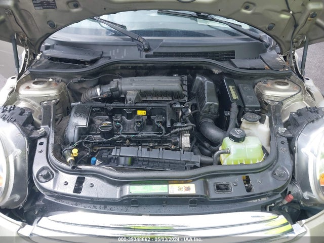2011 MINI COOPER CLUBMAN WMWZF3C55BTY00838 Photo 9