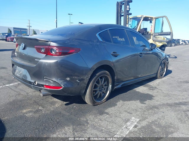 JM1BPBDMXK1117031 Mazda Mazda3 Preferred Package