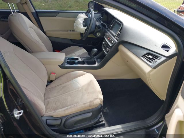 5NPE24AFXKH748335 Hyundai SONATA SE