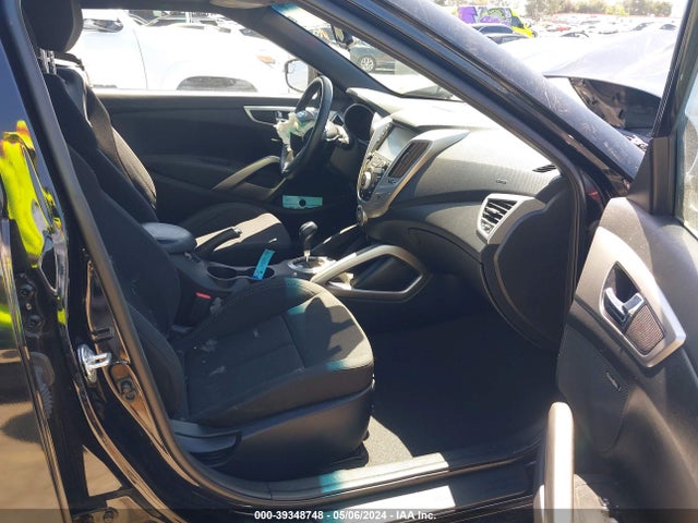 Hyundai Veloster Value Edition 2017 KMHTC6AD3HU324651 Image 5