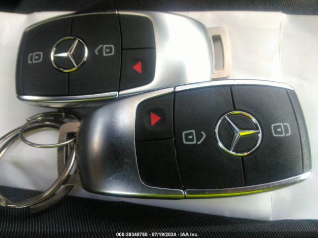 W1N4N4HB6NJ340229 Mercedes-Benz Gla 250 4matic